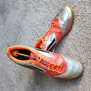 Adidas F10 Indoor Soccer Sneaker Men's Size 12 Silver Orange Sport Shoes Rare